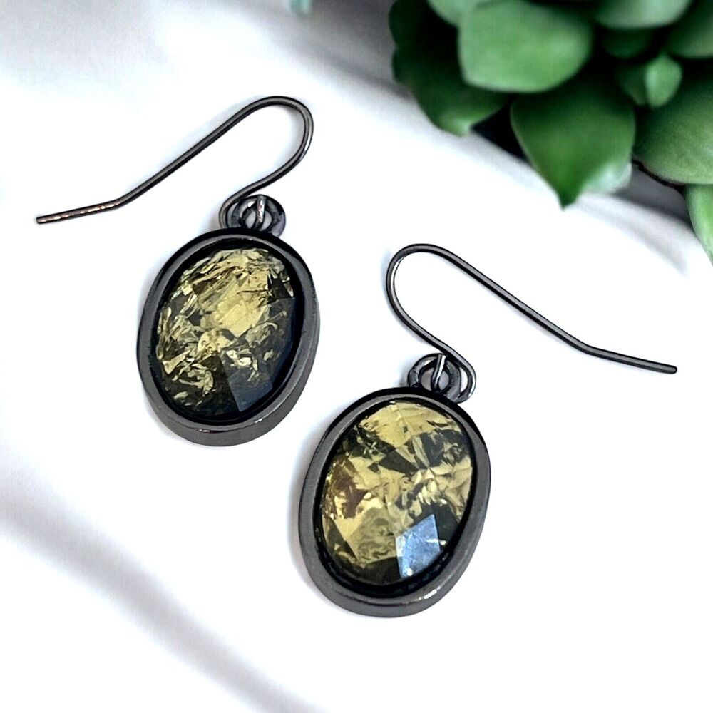 New Hematite Tone Earrings Green Iridescent Bead - 8R